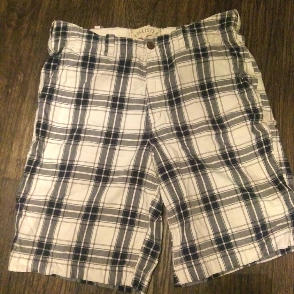 Hollister plaid shorts